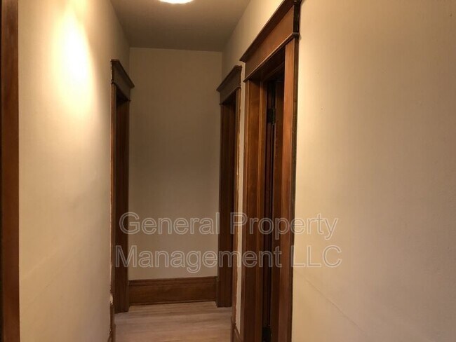 Photo - Great 3 Bed 1 Bath close to Water St. and ...