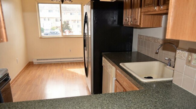 552 Shennecossett Rd