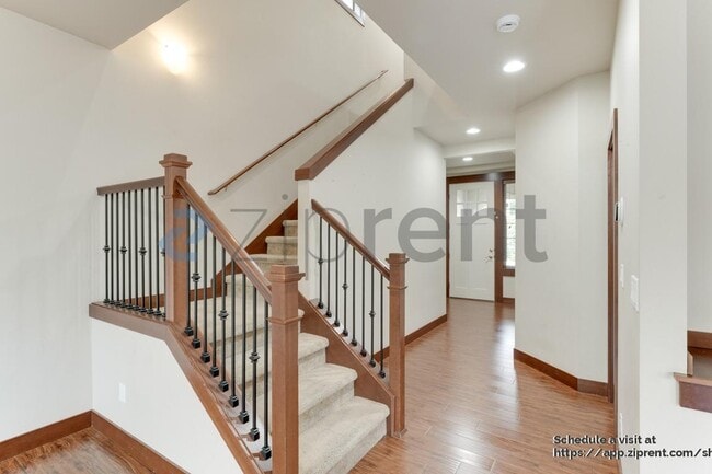Photo - 1207 145th St SW