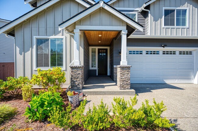Photo - Puyallup 5 bedroom loft Home