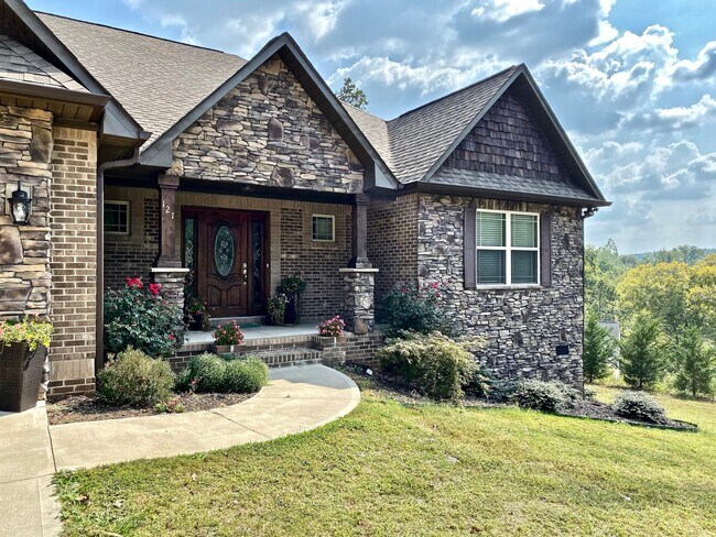 Building Photo - Single Family Home