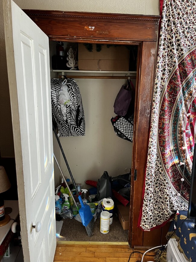 Photo - Nice 4 Bed 1 Bath close to UWEC and Water St! Available June 1st