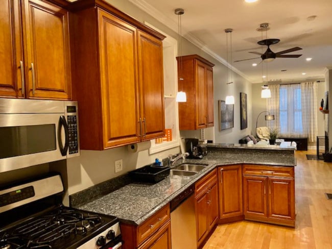 Photo - 1434 W Fletcher St Unidad 1F