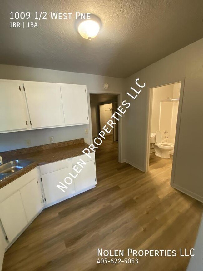 Photo - 1009 1/2 West Pne-