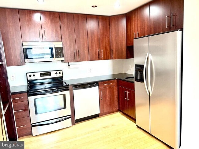 Building Photo - 1100 S Broad St Unit 502C Rental