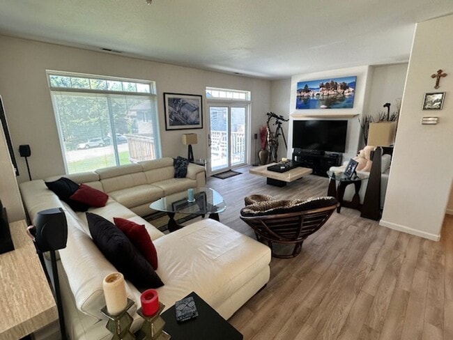 764 Tuolumne Dr