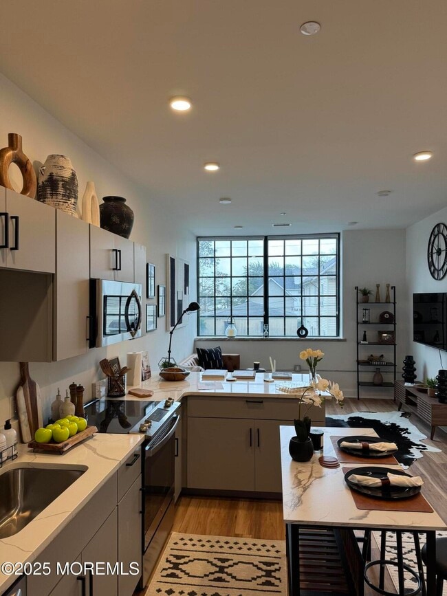 Building Photo - 179 Chelsea Ave Unit 203 Rental