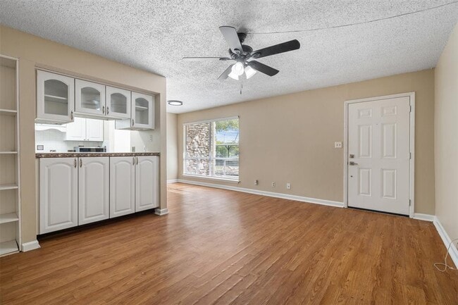 Photo - 500 E Riverside Dr Unit 155