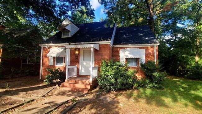 Building Photo - 3423 Ryburn Rd