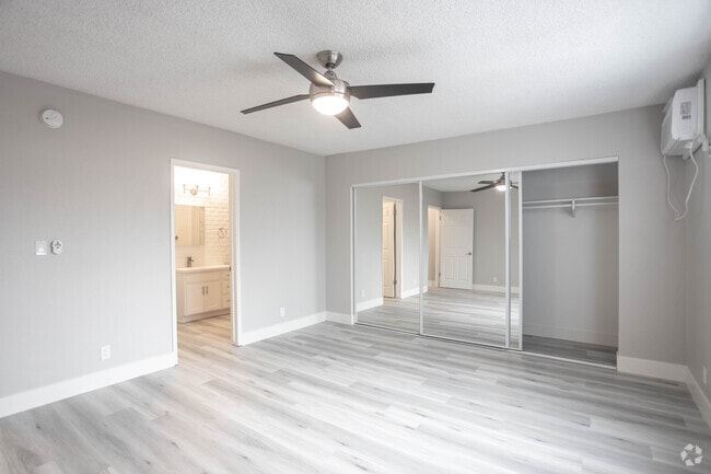 2BR, 2BA-1016 SF - DIPLOMAT PARK APARTMENTS