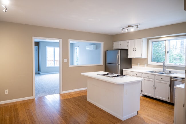 Photo - 2335 N Arbutus Lake Rd