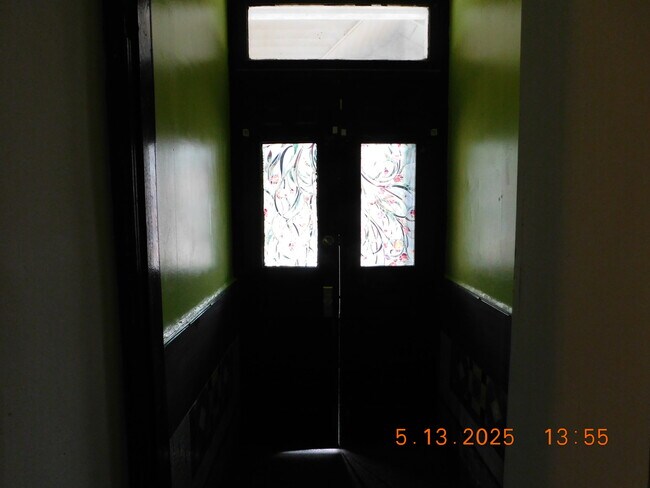 Photo - 445 N 53rd St