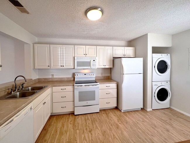 Photo - Charming 2-Bedroom, 2-Bathroom Townhome in Winterset