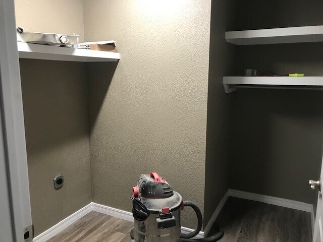 Photo - 609 S Main Ave