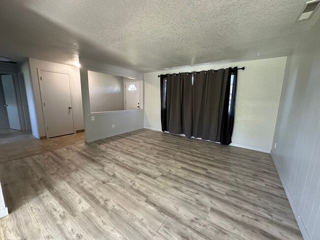 Photo - 6209 Onyx Ave