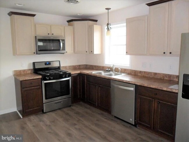 Photo - 142 Sable Dr