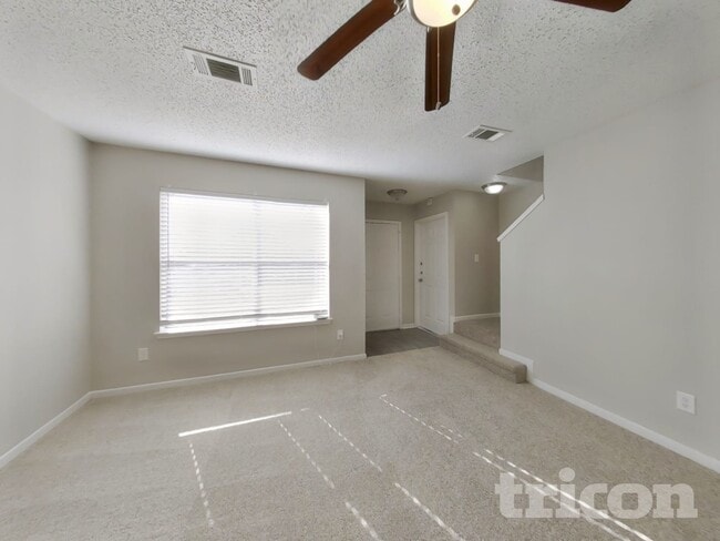 Photo - 7740 Sign St