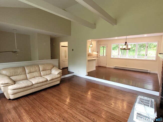 Photo - 163 Candlewood Lake Rd