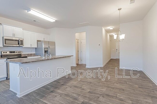 Photo - 30 Moorlyn Ln