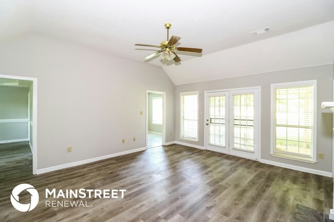 Photo - 498 W Tipton Lake Cir