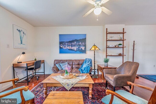 Photo - 2007 Mt Vernon St Unit 3R