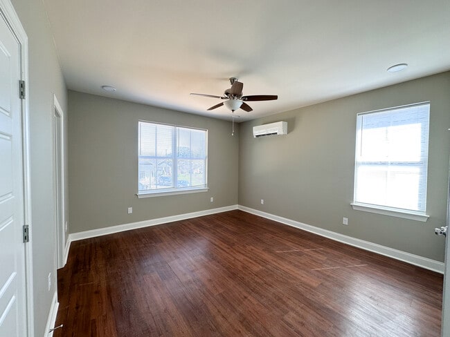 Photo - 5404 Clemons Rd