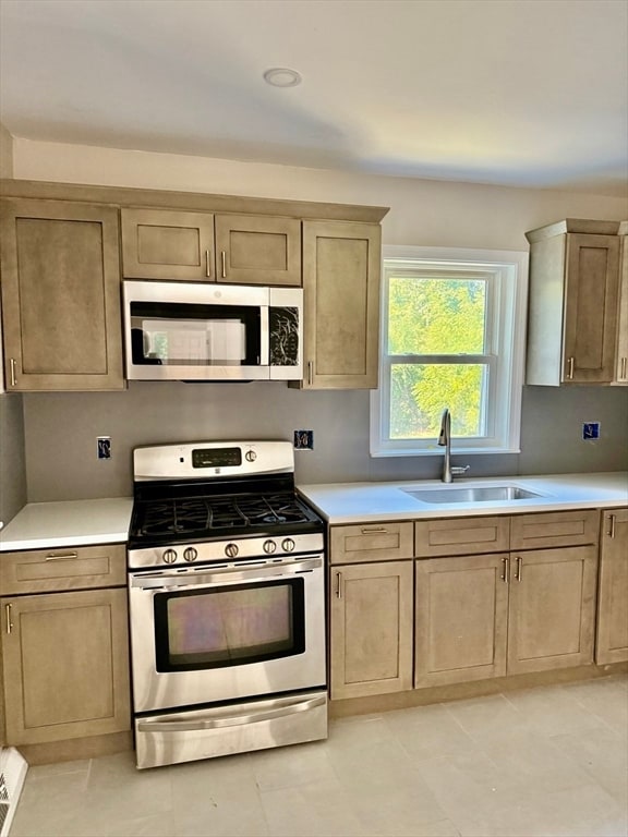 Photo - 18 S Lincoln St