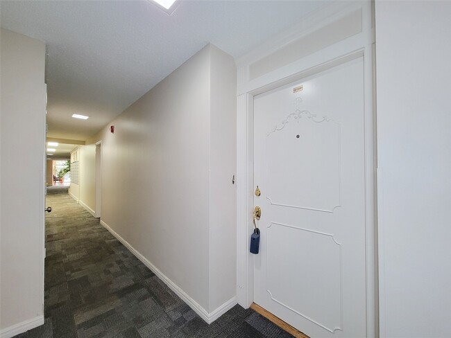 Photo - 2601 Bellefontaine Unit A104