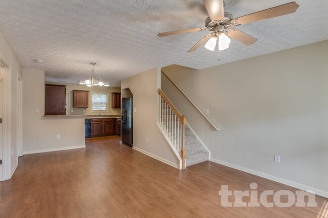 Photo - 1043 Wedgewood Ct NE