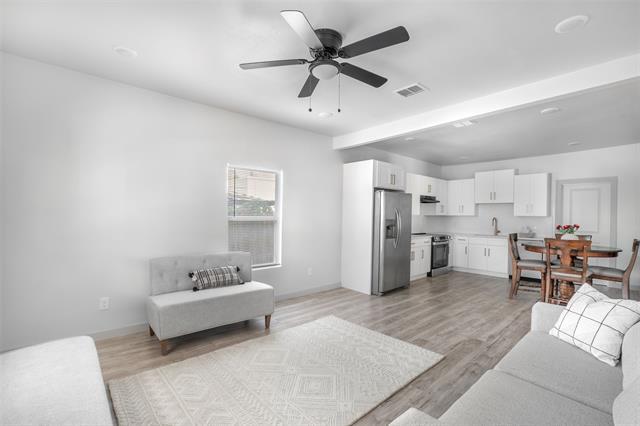 Photo - 3018 Crossman Ave