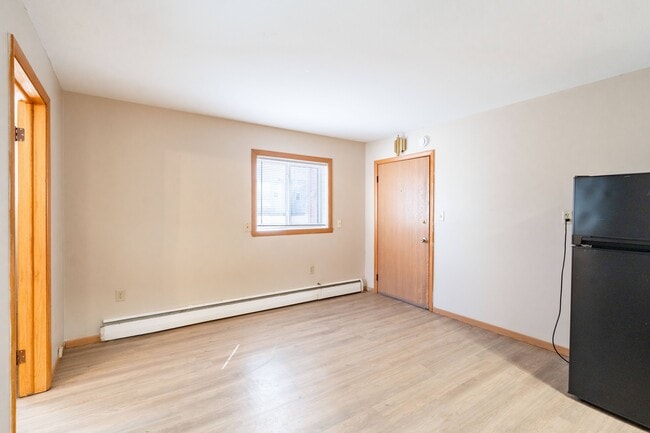 Apartamentos Birchwood en Fargo, Dakota del Norte | 01A | Vivienda - Birchwood 1