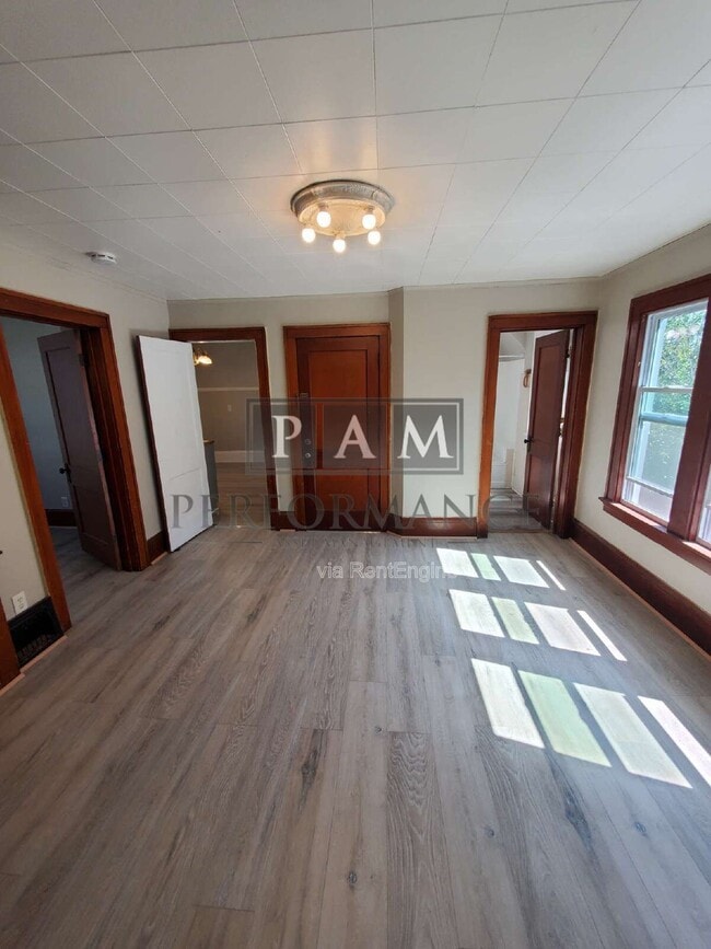 Photo - 1120 S 56th St