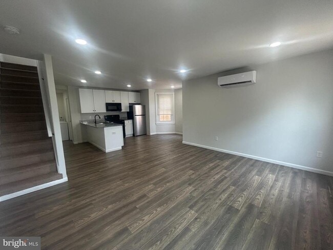 Photo - 127 Haws Ave