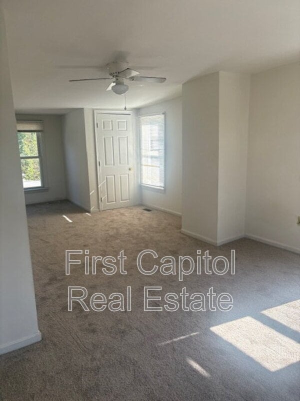 Photo - 107 S 4th St