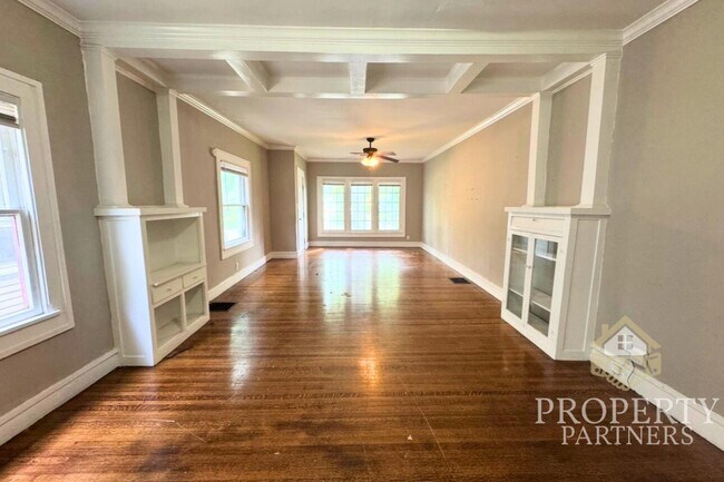 Photo - 5234 N College Ave