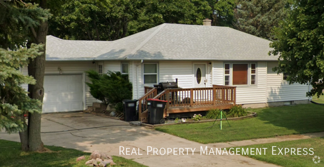 Building Photo - Charming Updated Home with Garage