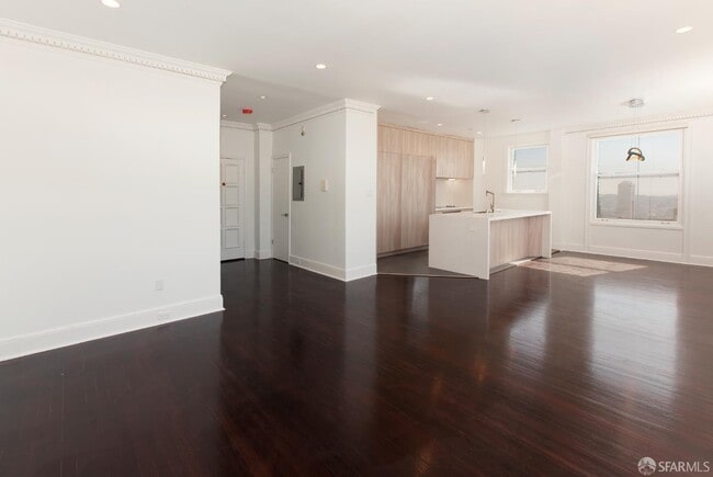 Photo - 1250 Jones St