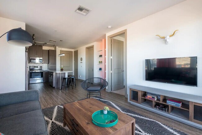 Photo - 555 N College Ave Unit ID1014463P