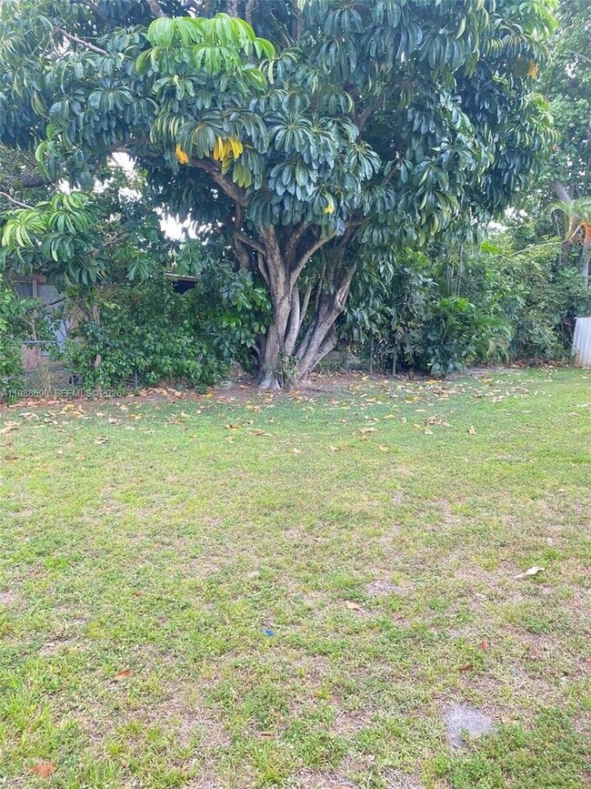 Photo - 740 NE 179th Terrace