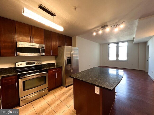 Photo - 155 Potomac Passage Unidad 719