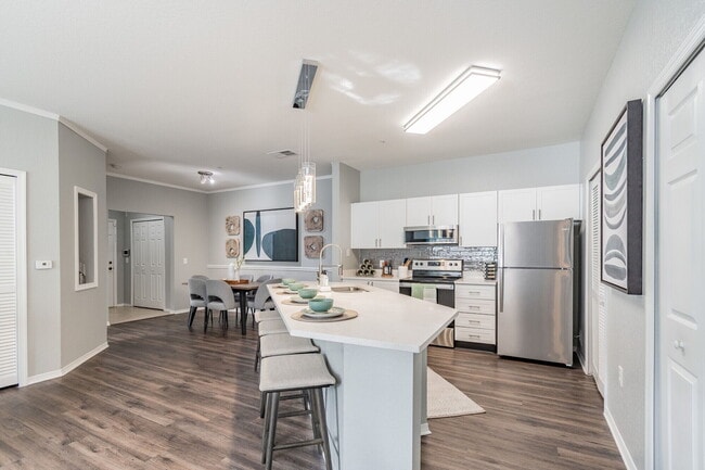 THE PARQ AT CROSS CREEK