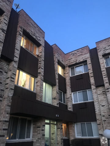 Building Photo - 8651 W Foster Ave Rental