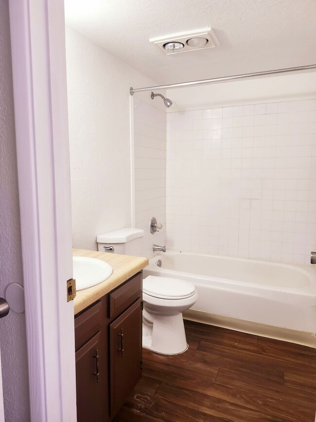 Photo - Executive Apartments