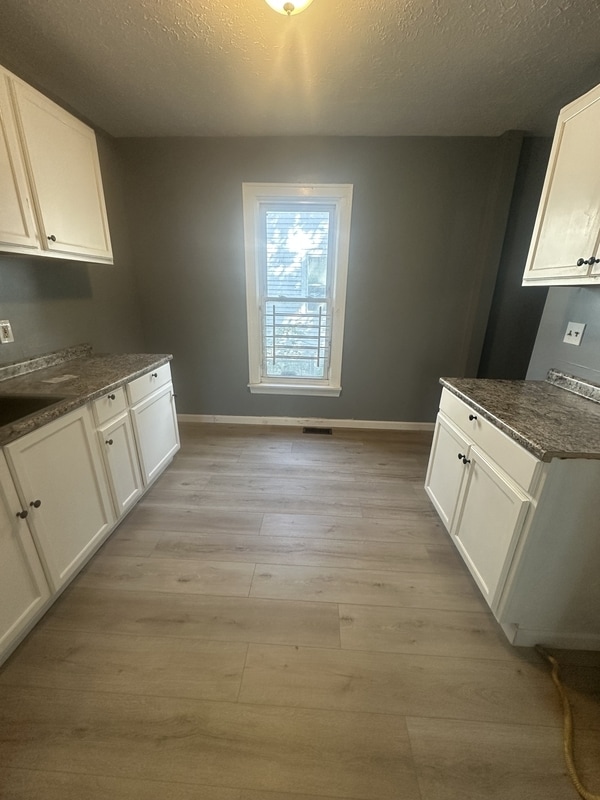 Photo - 10404 Grandview Ave