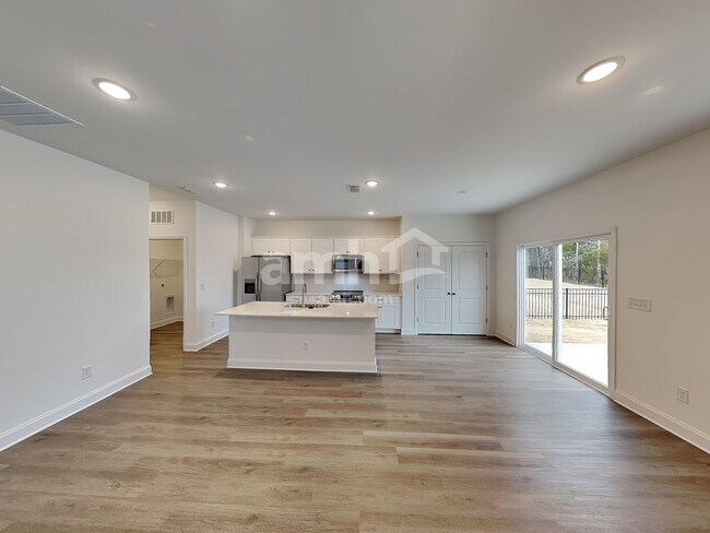 Photo - 5006 Twin River Dr