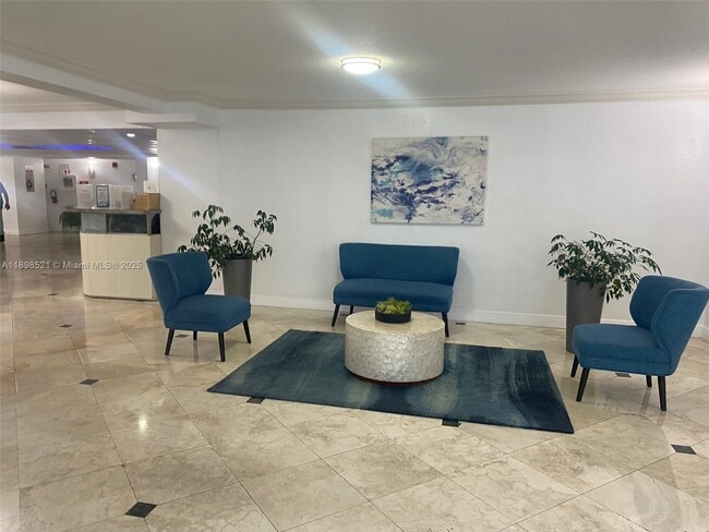 Photo - 1000 Parkview Dr Unidad 427