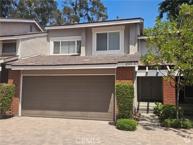 Building Photo - 6555 E Camino Vista Rental