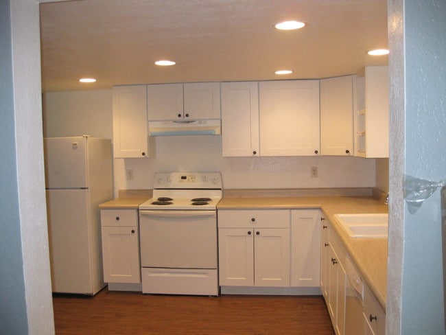 Photo - 831 Meade St