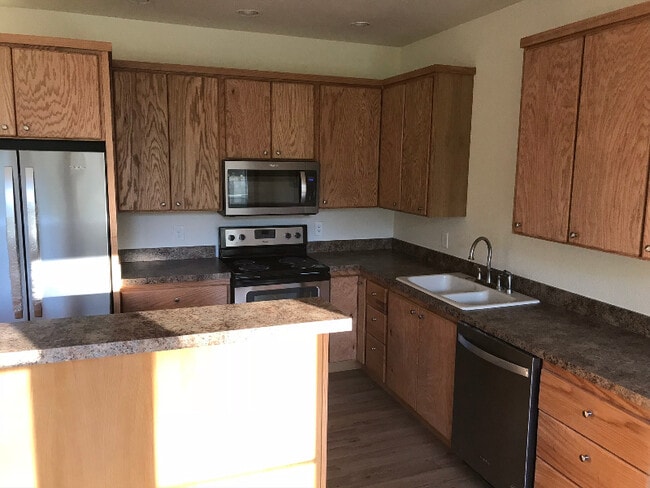 Photo - 1005 Chenowuth