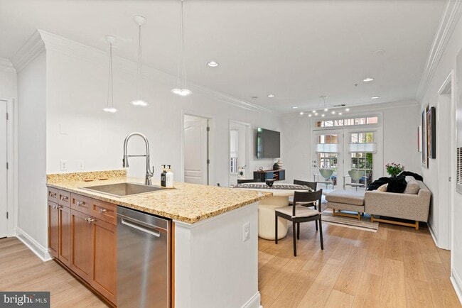 Photo - 1115 Cameron St Unit 101